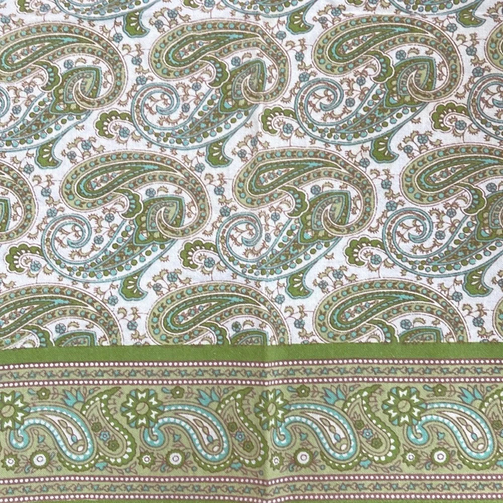 Williams Sonoma Paisley Cotton Napkins (4)